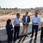 El president de la Generalitat, Carlos Mazón, asiste a la puesta en servicio de la CV-50 a su paso por Cheste.