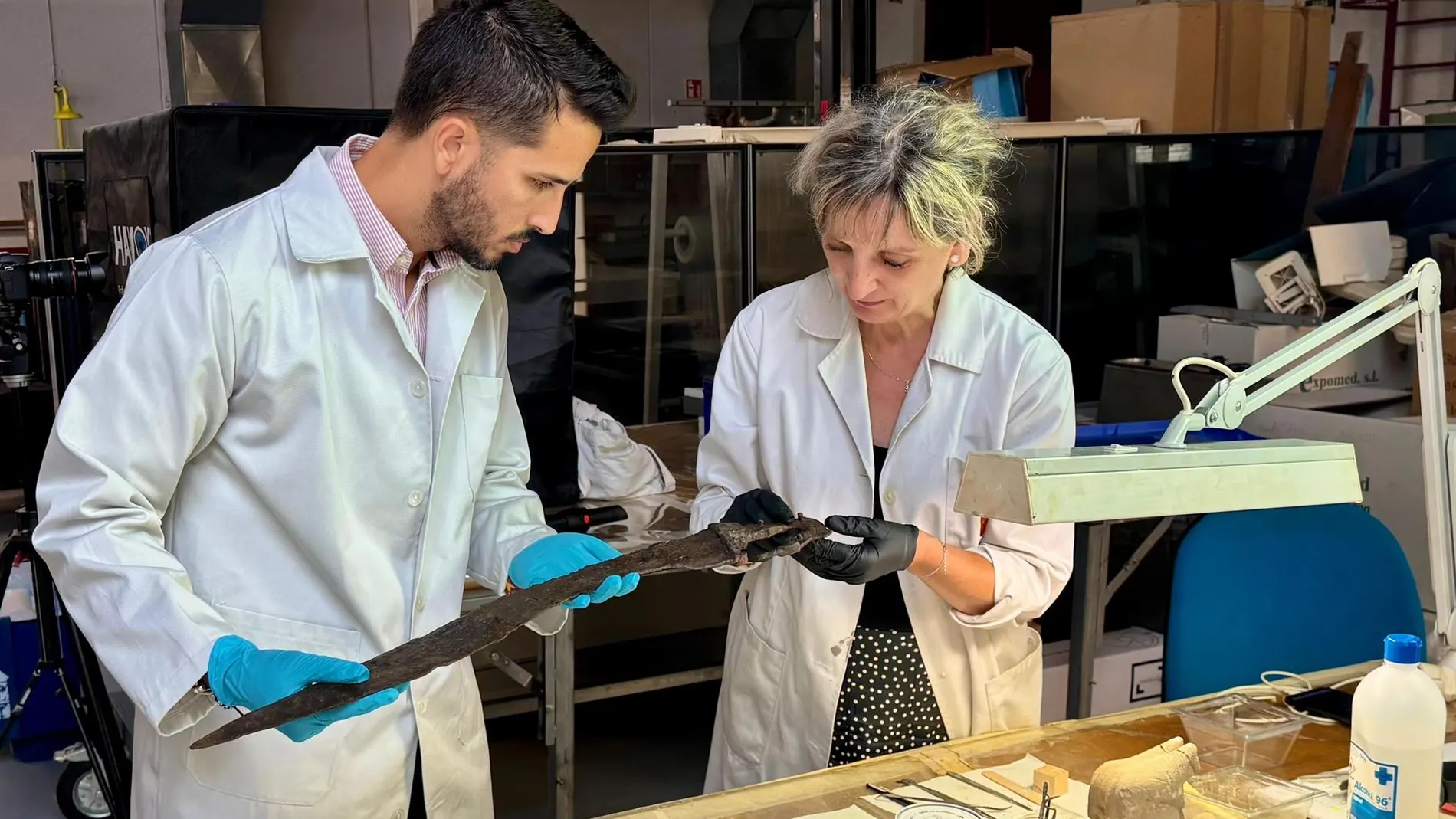 MURCIA.-La Comunidad Autónoma restaura la emblemática falcata íbera de 'la cabeza de caballo' del Museo del Cigarralejo