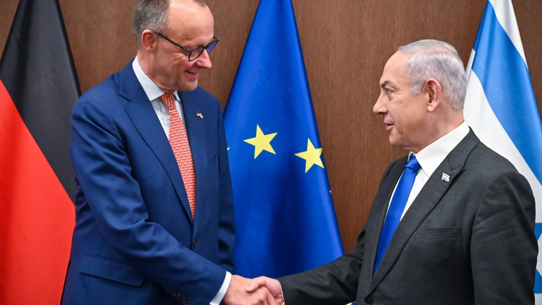 O.Próximo.- Netanyahu traslada a Merz su "decepción" por el "embargo de armas" a Israel
