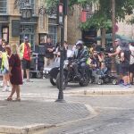 Rodaje de la serie «Berlín» en plena calle Imagen de la capital hispalense