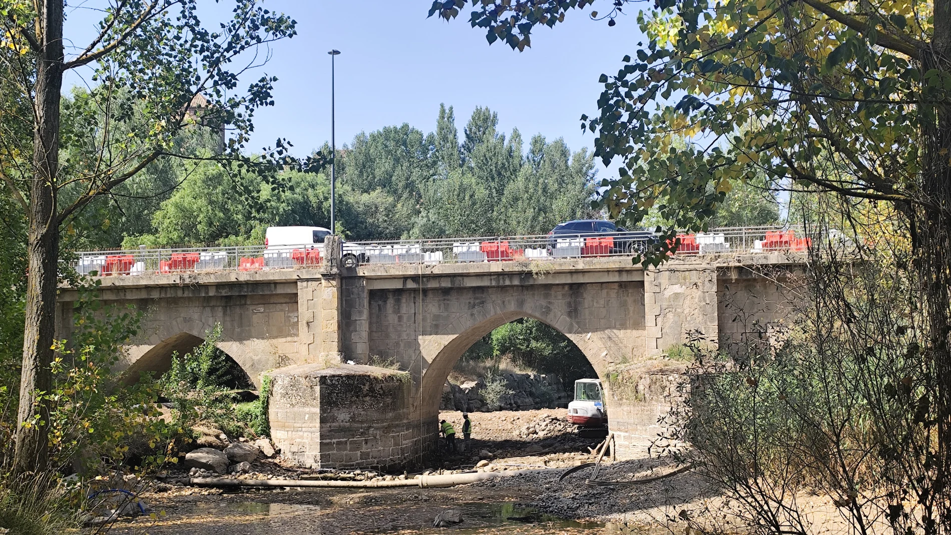 Obras de restauración del puente medieval de Almazán