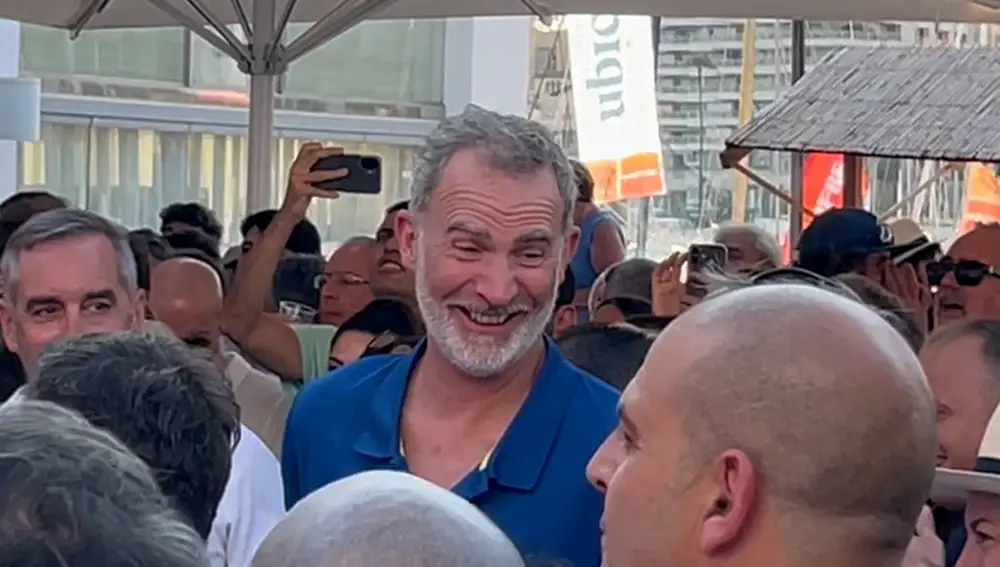 El Rey Felipe VI, durante el concierto de Anglada en el Real Club Náutico