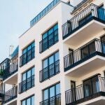 Economía.- La Generalitat Valenciana retira 12.000 viviendas turísticas del registro en un año y tramita 7.000 bajas más