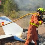 AMP.- Sucesos.- Dos fallecidos en un accidente de avioneta en la zona del Pontón de Requena (Valencia)