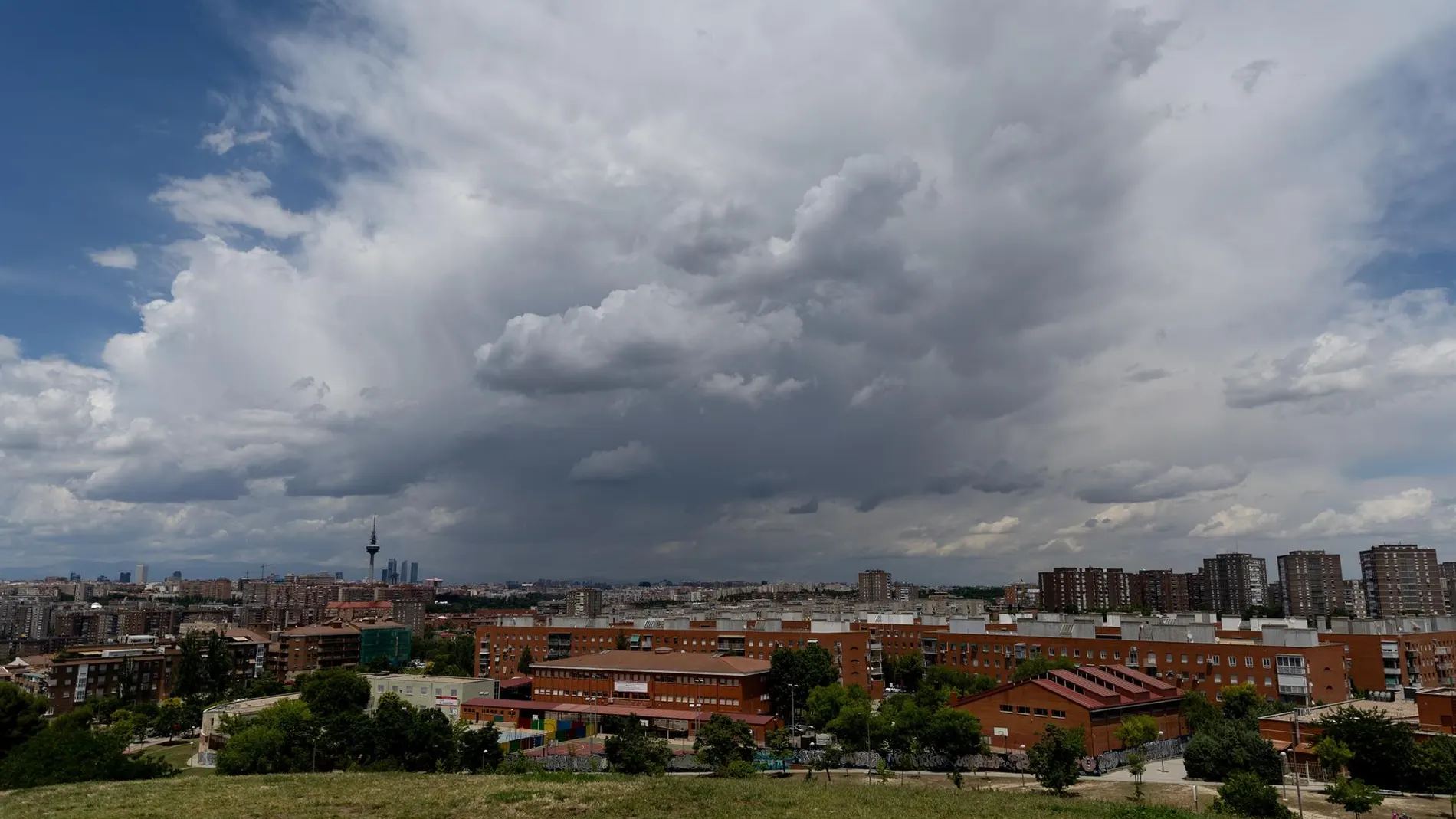 MADRID.-Aviso por la llegada a la Comunidad este sábado de una masa de aire africano que afecta a la calidad del aire y la salud