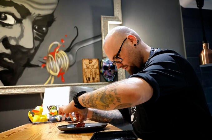 Dónde hace check in Franchesko Vera... En El Chaflán (Zaragoza), porque es el lugar idóneo "para tomar un vermut con unos vinagrillos y unos pinchos"