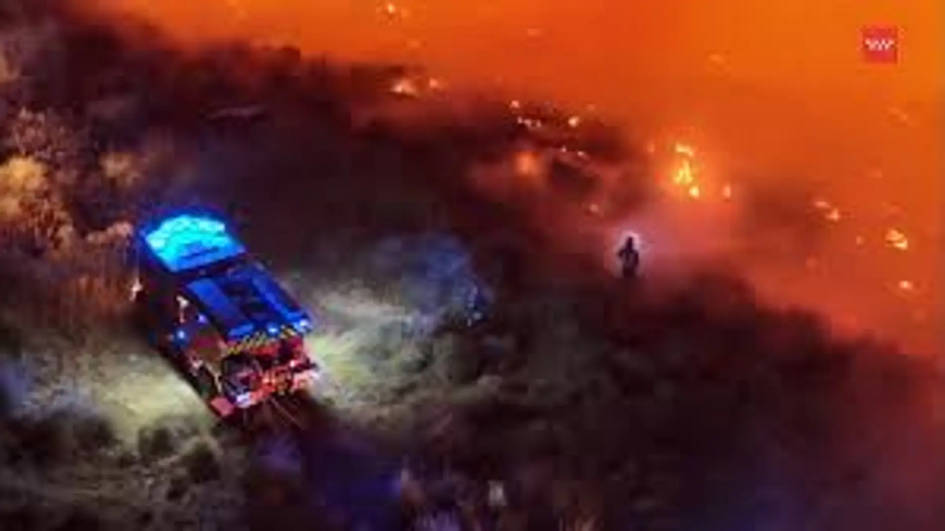 El incendio de Aranjuez obliga a desalojar a 40 personas de la urbanización Valdelascasas