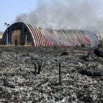Mejora el incendio de Zamora, que quema dos casas, naves y 3.500 hectáreas