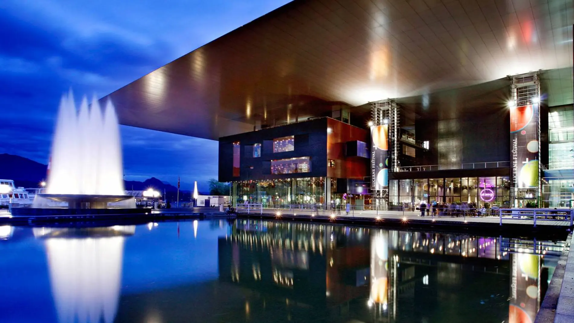 Imagen del auditorio de Lucerna