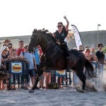 Las populares carreras de caballos de Pinedo (Valencia) que reúnen cada verano a miles de asistentes