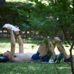 AEMET avisa que la ola de calor seguirá al menos hasta el jueves, con 40ºC en la mitad sur y noches de más de 20ºC