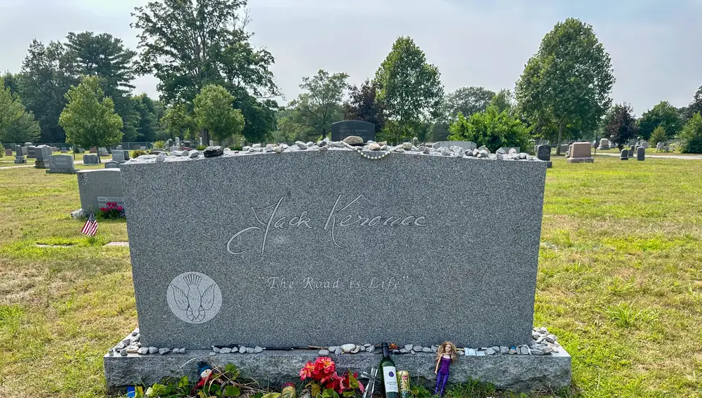 tumba de Jack Kerouac, cerca de su casa natal