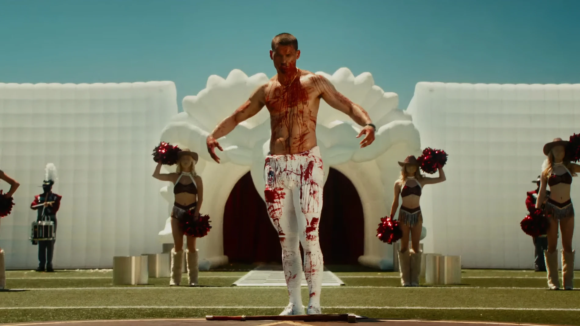 Sangre, fútbol americano y a Tupac: lo nuevo de Jordan Peele acumula más de 10 millones de visitas en YouTube y es por algo
