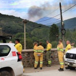 La Montaña Palentina vive con incertidumbre el cambiante incendio de Resoba