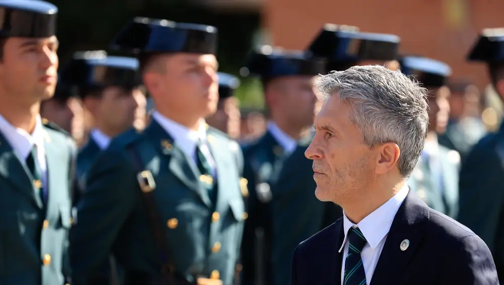 El ministro del Interior, Fernando Grande-Marlaska, preside el acto de entrega de despachos a los alumnos de la nueva promoción de guardias del Colegio de Guardias Jóvenes "Duque de Ahumada".