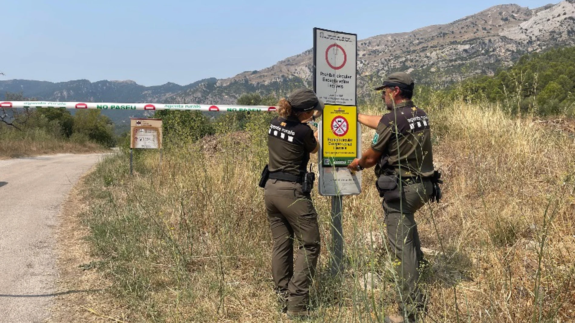 El Govern catalán pide prudencia ante el riesgo extremo de incendio forestal este domingo en Cataluña
