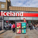 Un supermercado británico da con una curiosa estrategia para acabar con los robos, e implica a todos sus clientes
