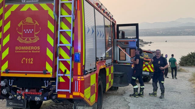 Rescatadas 19 personas que cayeron de varios kayak en el embalse del Atazar (Madrid)