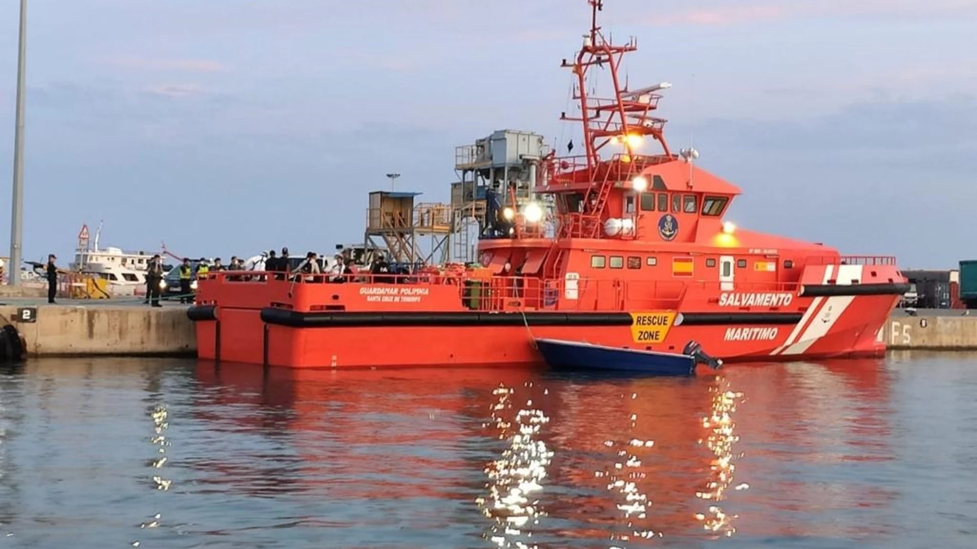 Sucesos.- Llegan 107 migrantes este lunes a Baleares a bordo de seis pateras