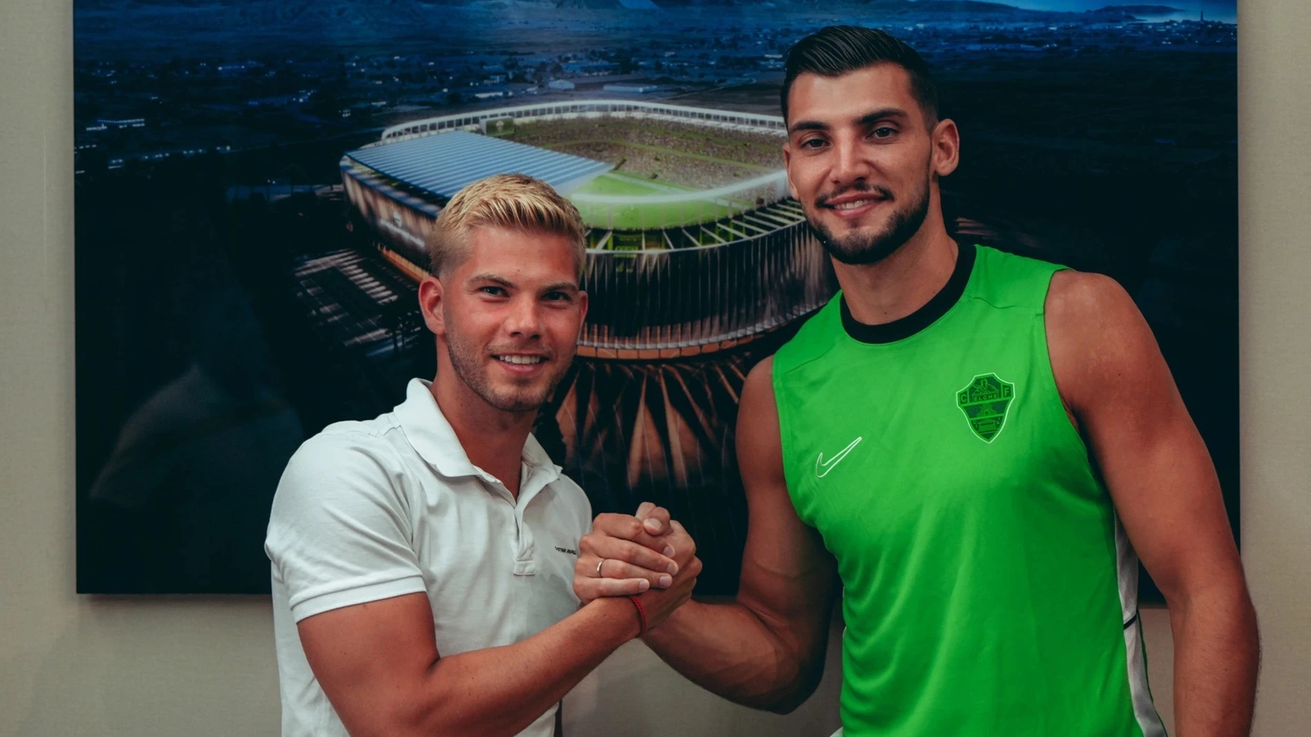 Rafa Mir llega cedido al Elche REMITIDA / HANDOUT por ELCHE CLUB DE FÚTBOL Fotografía remitida a medios de comunicación exclusivamente para ilustrar la noticia a la que hace referencia la imagen, y citando la procedencia de la imagen en la firma 18/08/2025