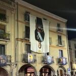 Un retrato del rey Felipe VI del revés en el pueblo de Carles Puigdemont