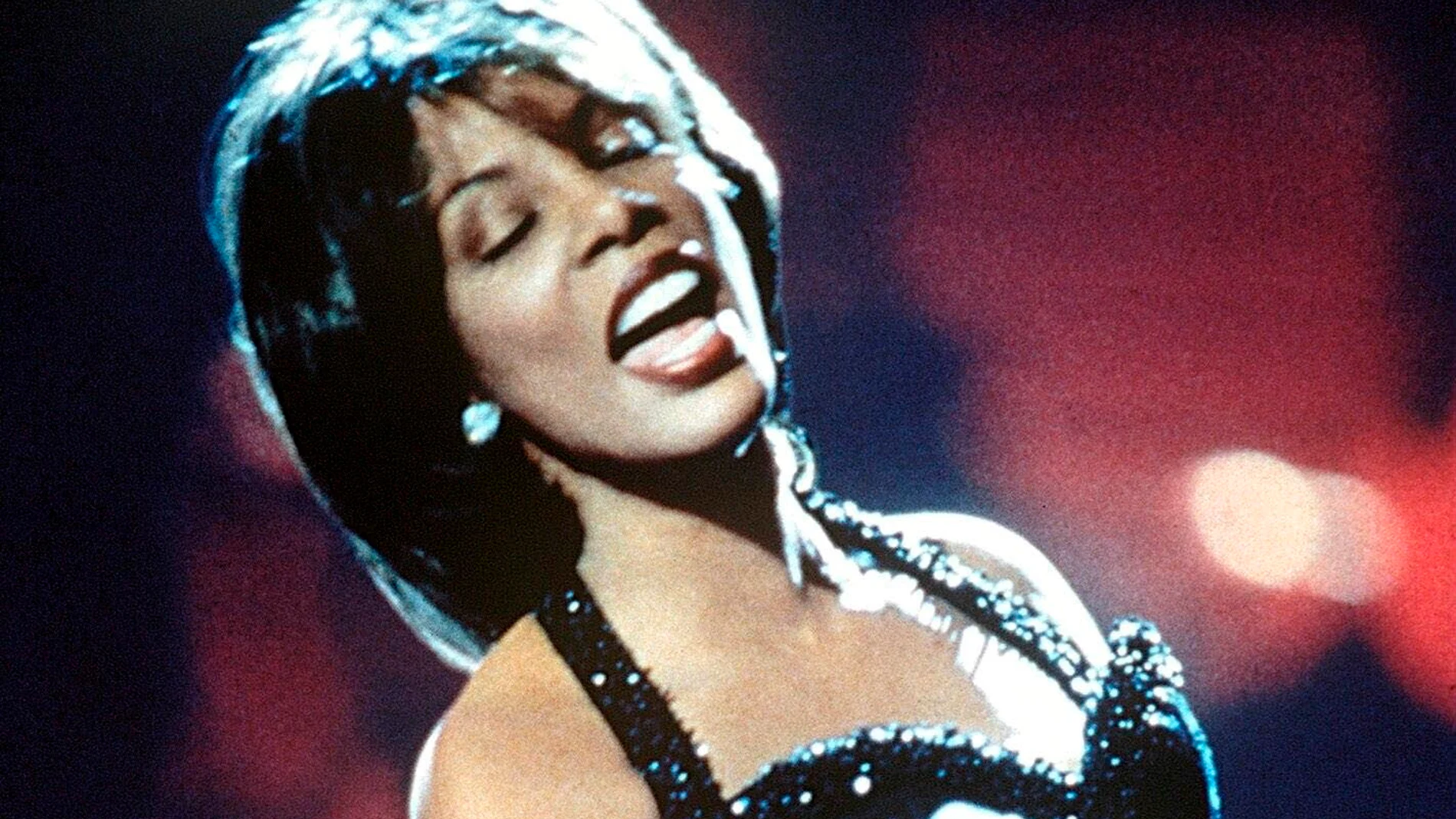 "Live and more encore" es el título del disco con el que la indiscutible reina de la música disco Donna Summer vuelve a ocupar los primeros puestos de las listas de ventas