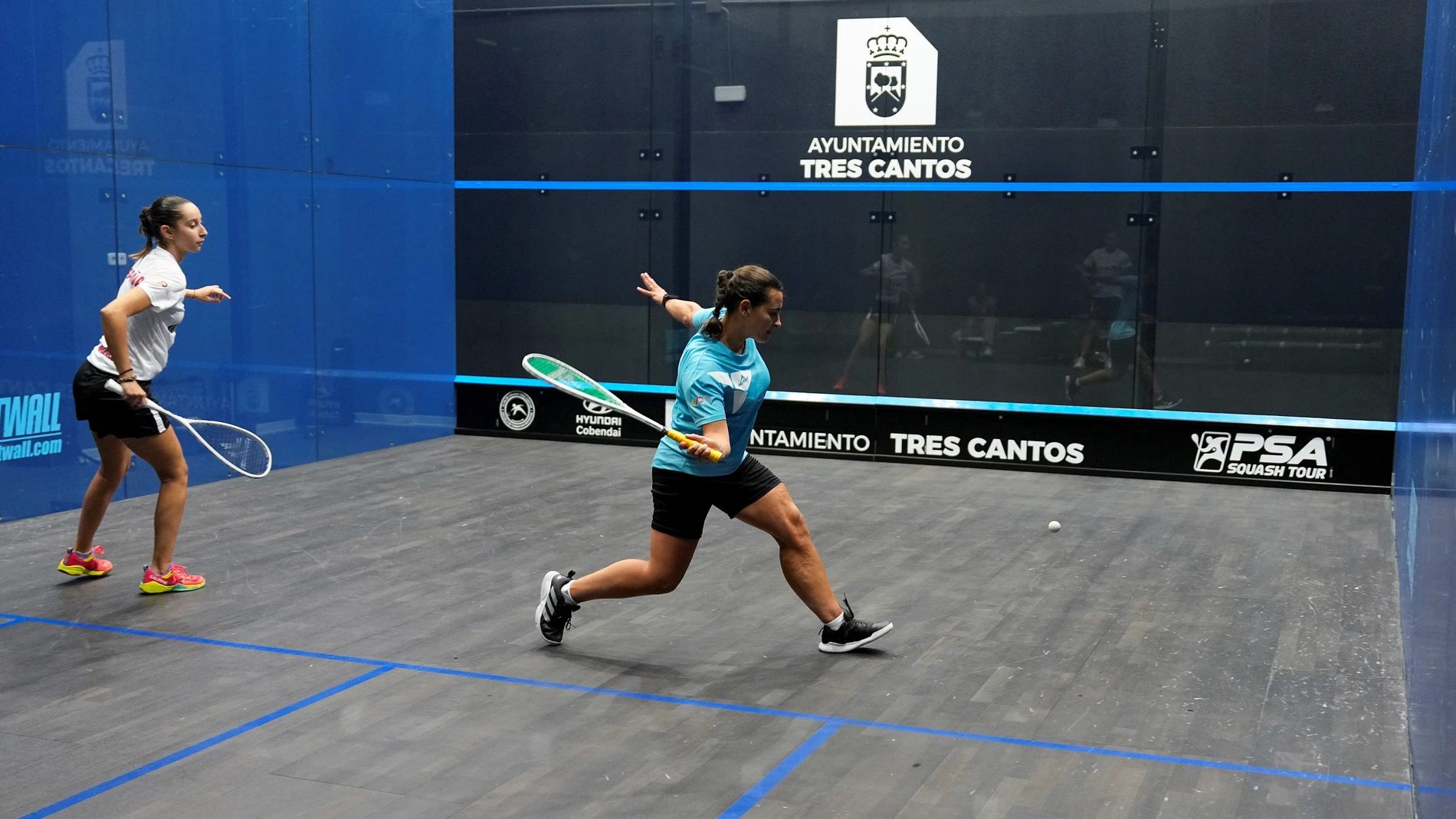 Sofia Mateos and Cristina Gomez during the Spain Squash Team Media Day celebrated at La Luz pavilion on August 18, 2025, in Tres Cantos, Madrid, Spain. AFP7 18/08/2025 ONLY FOR USE IN SPAIN