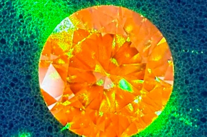 Diamante utilizado en el sensor de detección