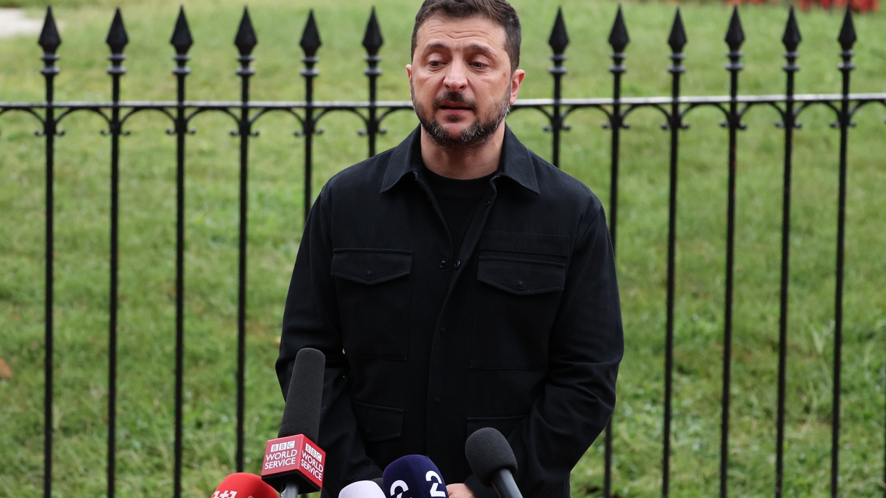 Zelenski ofrece a Trump comprar armas por 77.000 millones de euros a cambio de las garantías de seguridad