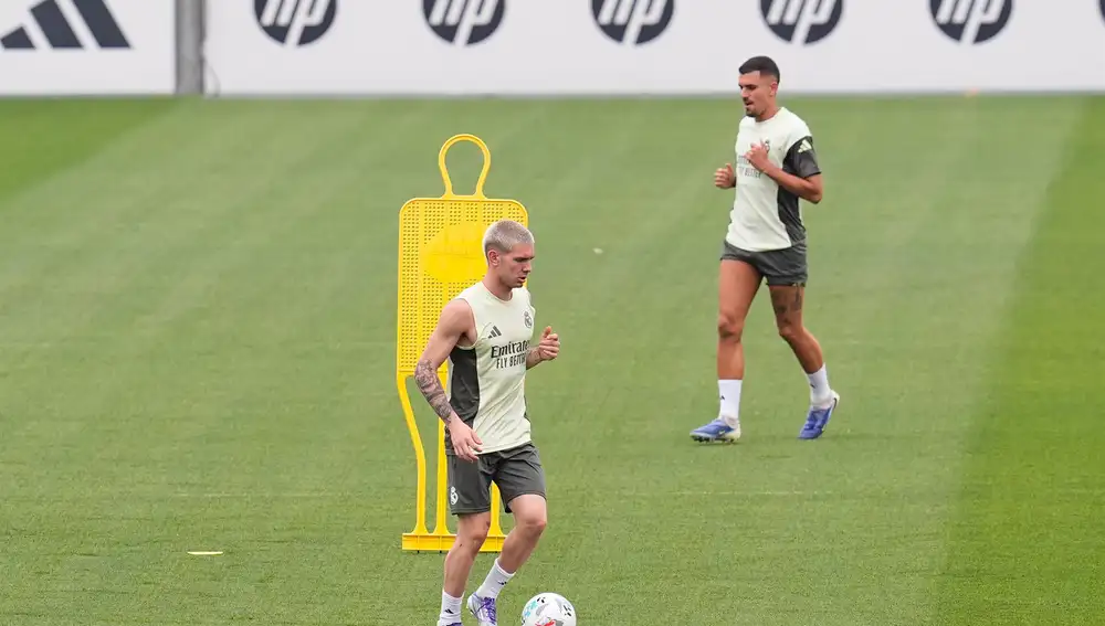 MADRID.-El Real Madrid recibe a Osasuna con las novedades en la convocatoria de Franco Mastantuono y Thiago Pitarch