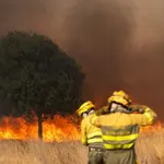 Última hora de los incendios en España, en directo: focos activos y evacuados en Castilla y León, Galicia y Extremadura