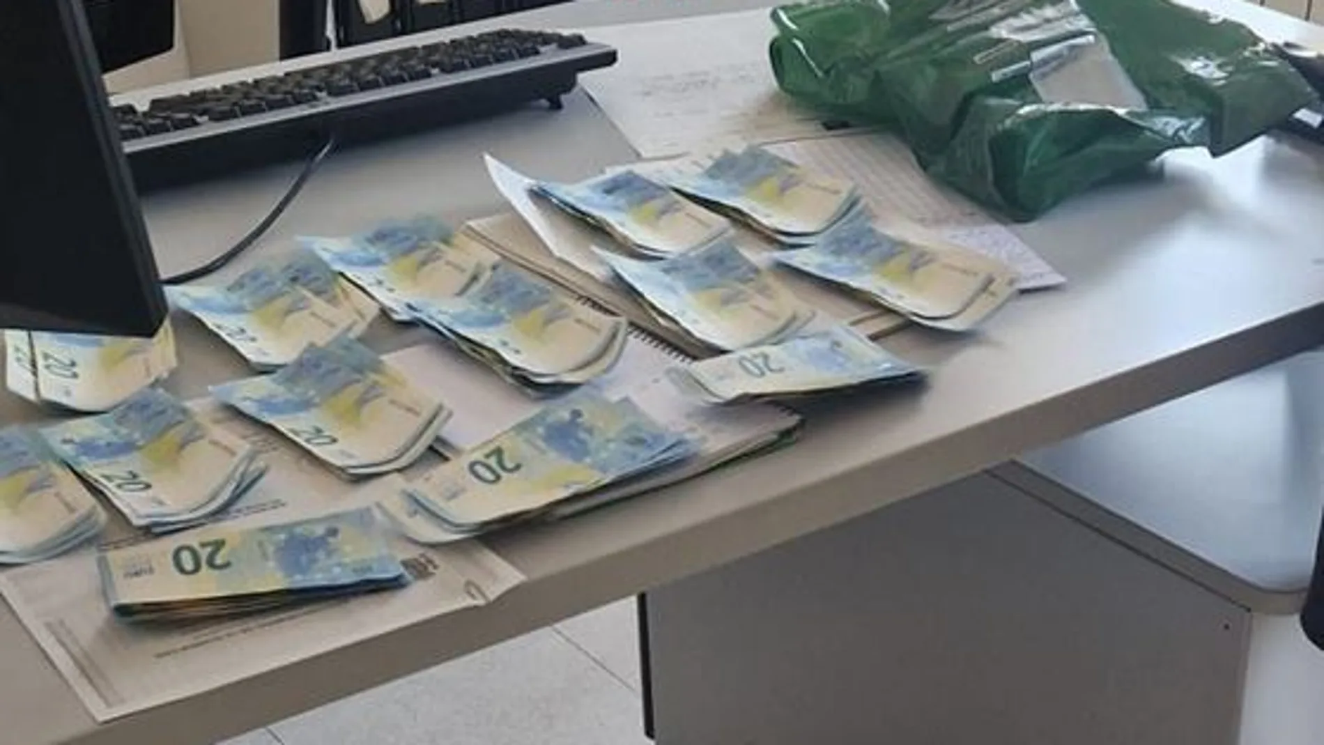 Billetes de 20 euros encontrados