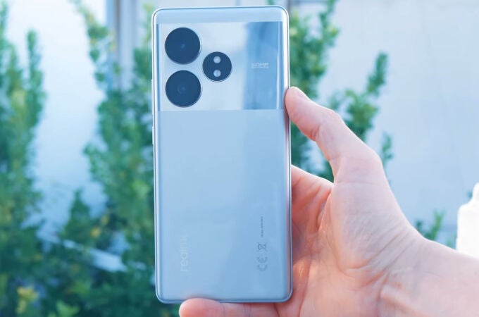 realme GT 6T