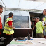 Alfonso Rueda, hoy, en el puesto de mando avanzado de Quiroga (Lugo)