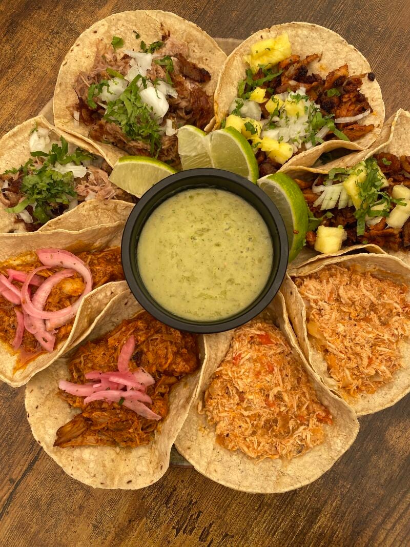 Tacos clásicos en Hijo del Maíz