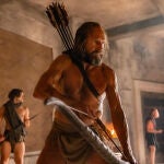 Ralph Fiennes interpreta a Odiseo en «El regreso de Ulises», un papel para el que tuvo que someterse a duros entrenamientos físicos