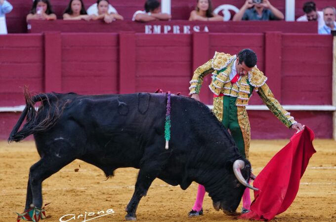 Tres orejas para Emilio de Justo y una para Fortes en el cierre de Málaga