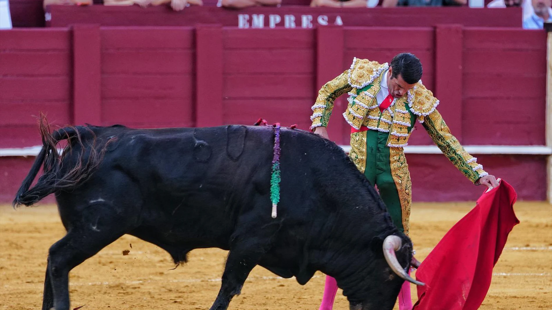 Tres orejas para Emilio de Justo y una para Fortes en el cierre de Málaga