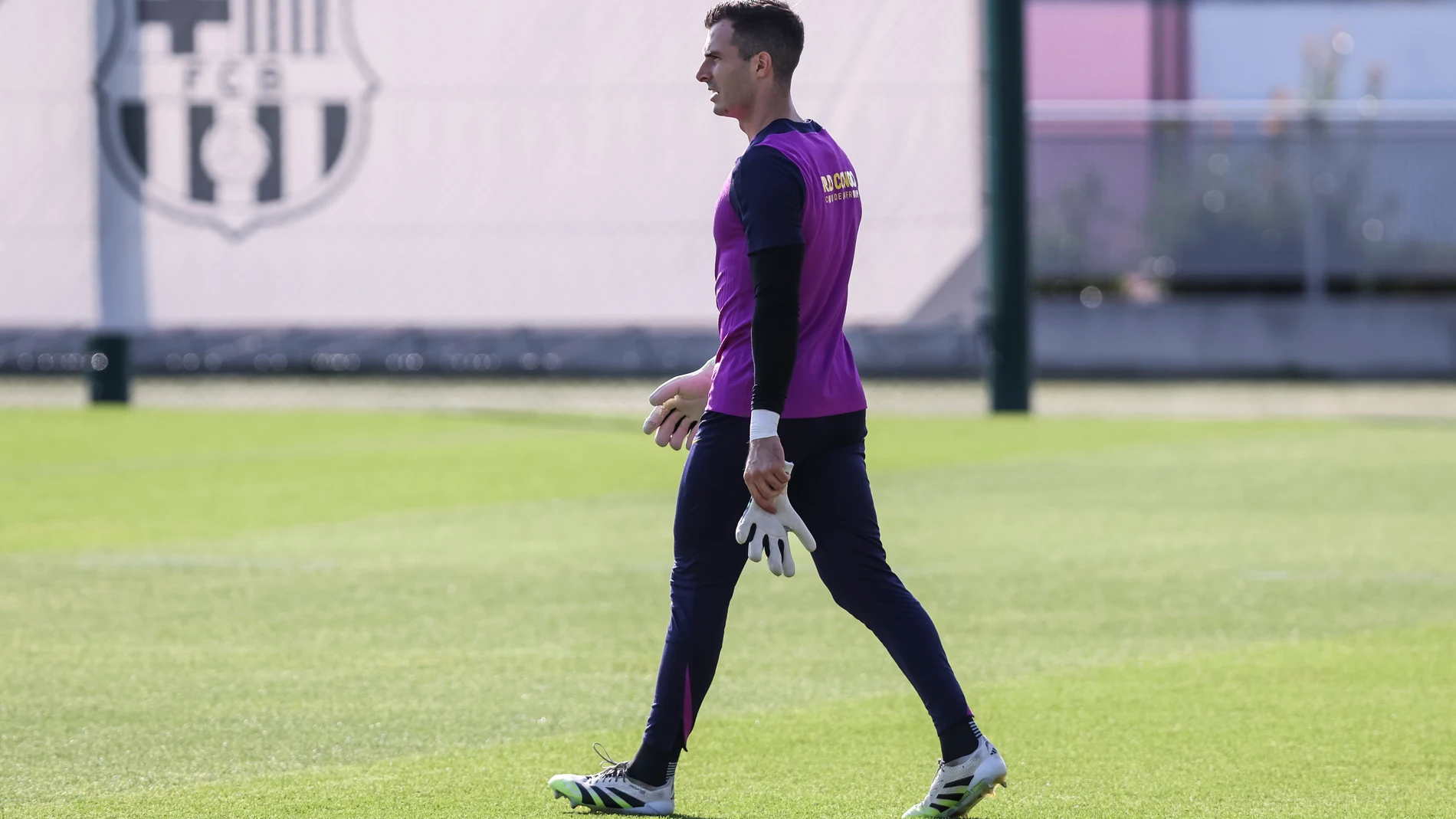Inaki Pena during the training day of FC Barcelona ahead the Spanish League, La Liga EA Sports, football match against Levante UD at Ciudad Esportiva Joan Gamper on August 22, 2025 in Sant Joan Despi, Barcelona, Spain. AFP7 22/08/2025 ONLY FOR USE IN SPAIN
