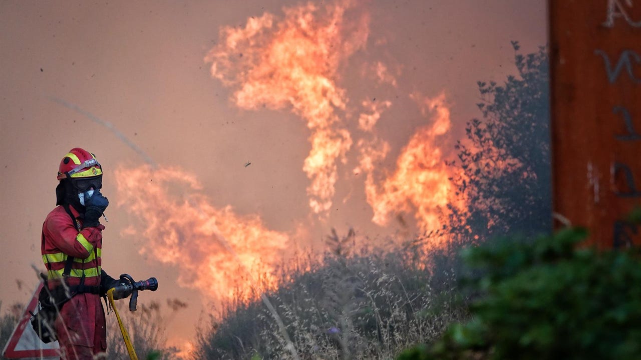 Así está la situación de los incendios en Castilla y León, Galicia y Asturias Así está la situación de los incendios en Castilla y León, Galicia y Asturias
