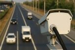 Nuevas multas de la DGT, esta vez por pisar la línea continua en las incorporaciones