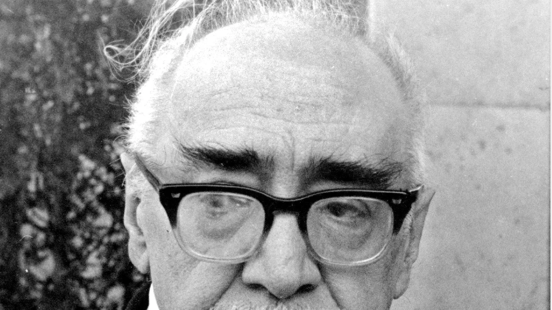 EL ESCRITOR ESPAÑO RAMON J. SENDER.