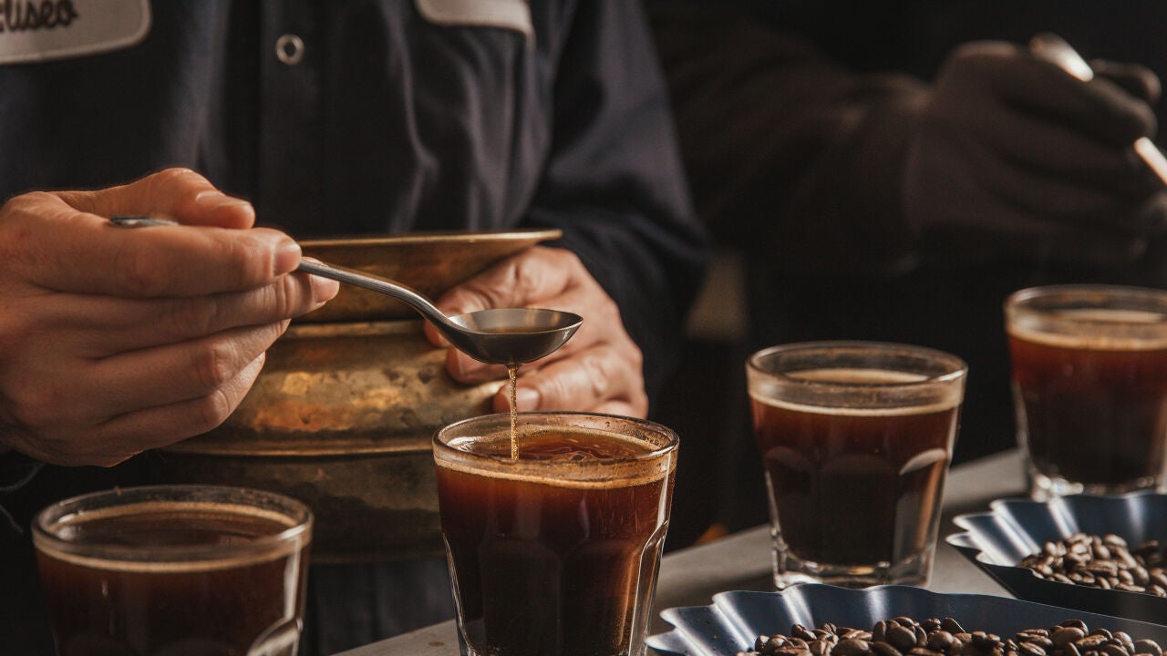 7 UPのオーナーであるKeurig Dr Pepperは、SensoとMarcillaのオーナーであるJDE Peet’sを157億で購入します。