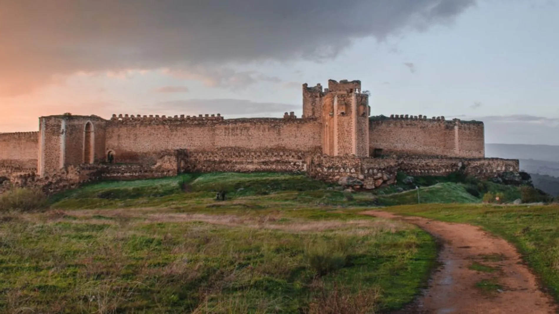 Castillo de San Martín de Montalbán.