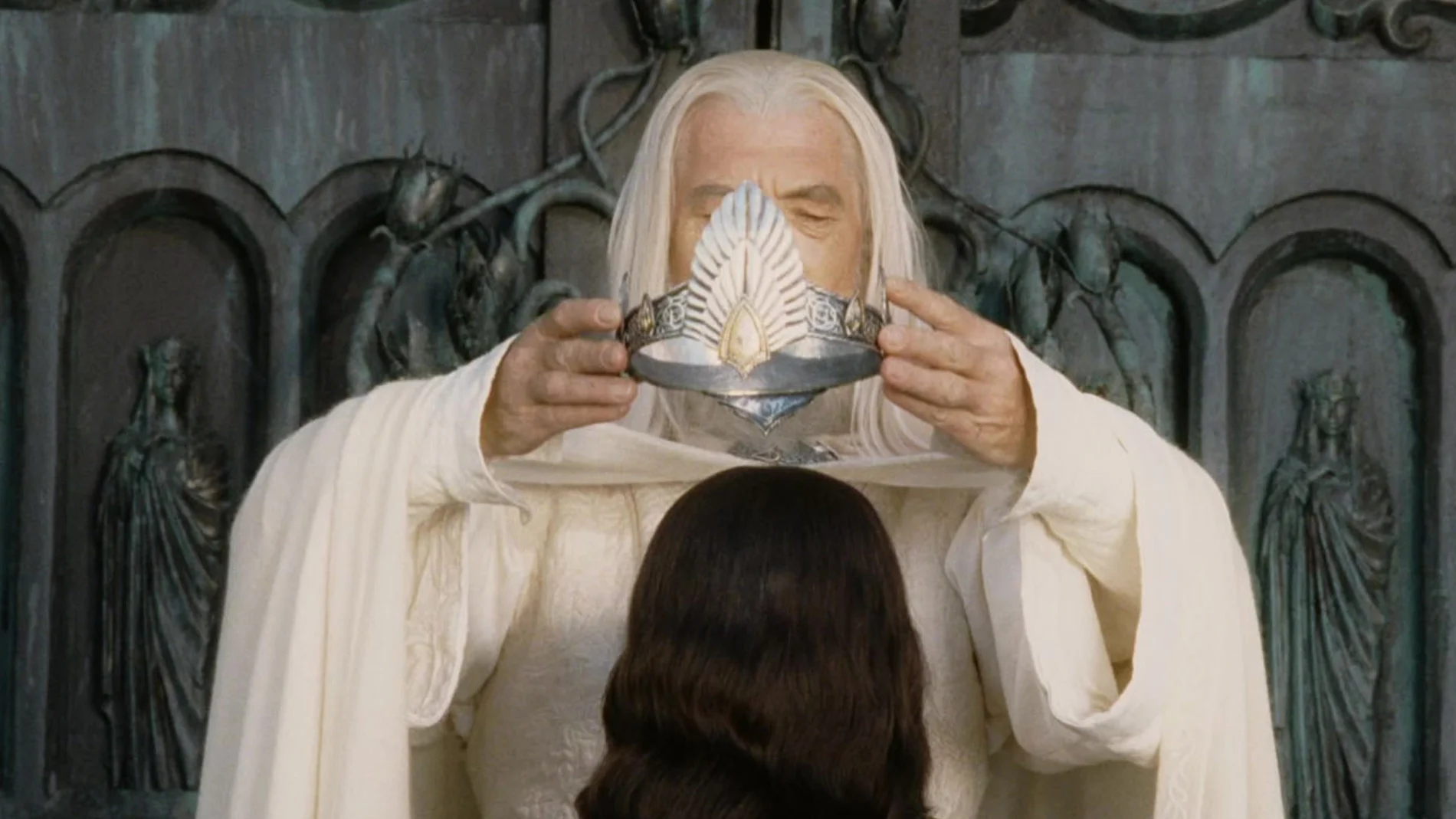 La coronación de Aragorn por Gandalf en El Señor de los Anillos escondía un significado mucho más profundo