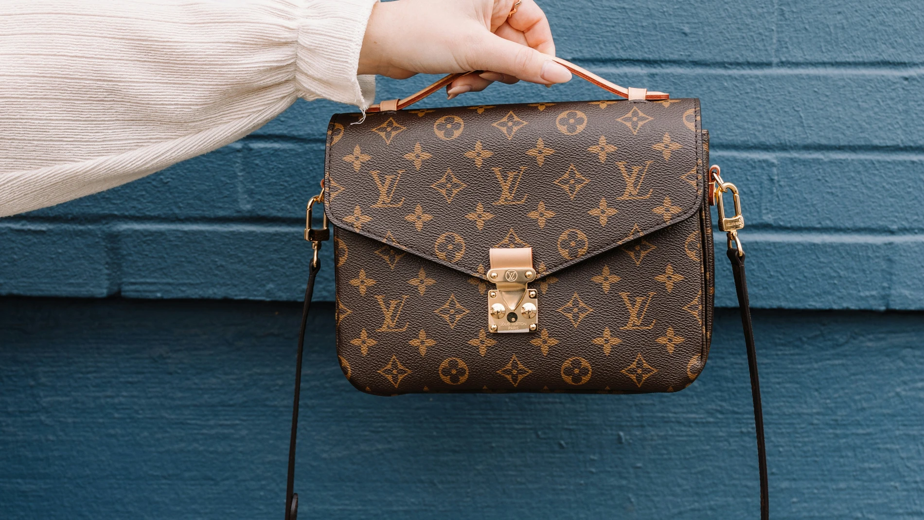 El hallazgo inesperado: un bolso de Louis Vuitton por 15 € en una tienda de segunda mano