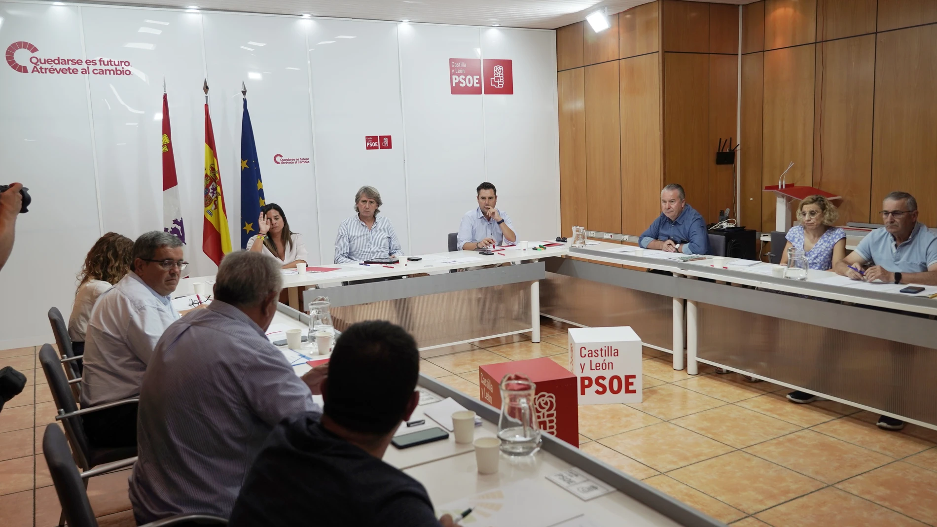 El secretario general del PSOECyL, Carlos Martínez, se reúne con las organizaciones agrarias de Castilla y León