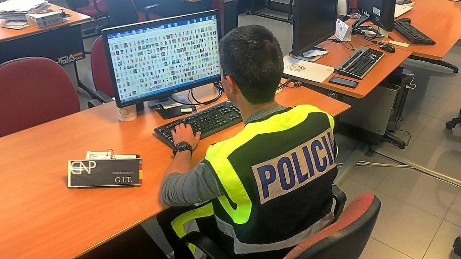 Agente del Grupo de Ciberdelincuencia de la Brigada Provincial de Valladolid