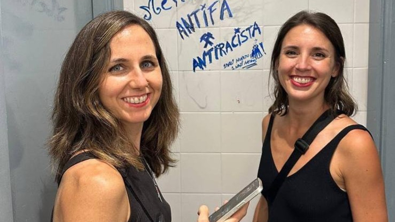 El polémico café que se han tomado Irene Montero e Ione Belarra en Menorca: las redes estallan por sus precios