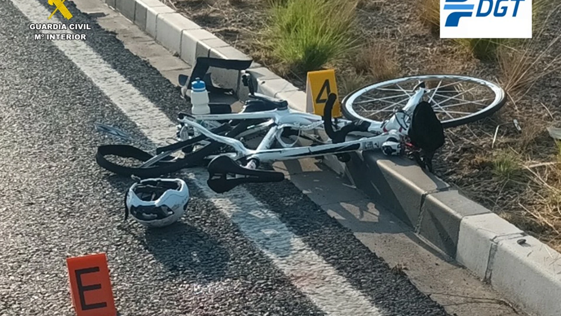 Se entrega un conductor cinco días después de arrollar a un ciclista y emprender la huida